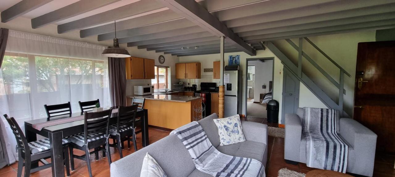 Dullvino Cottage No 15 At Critchley Dullstroom Esterno foto