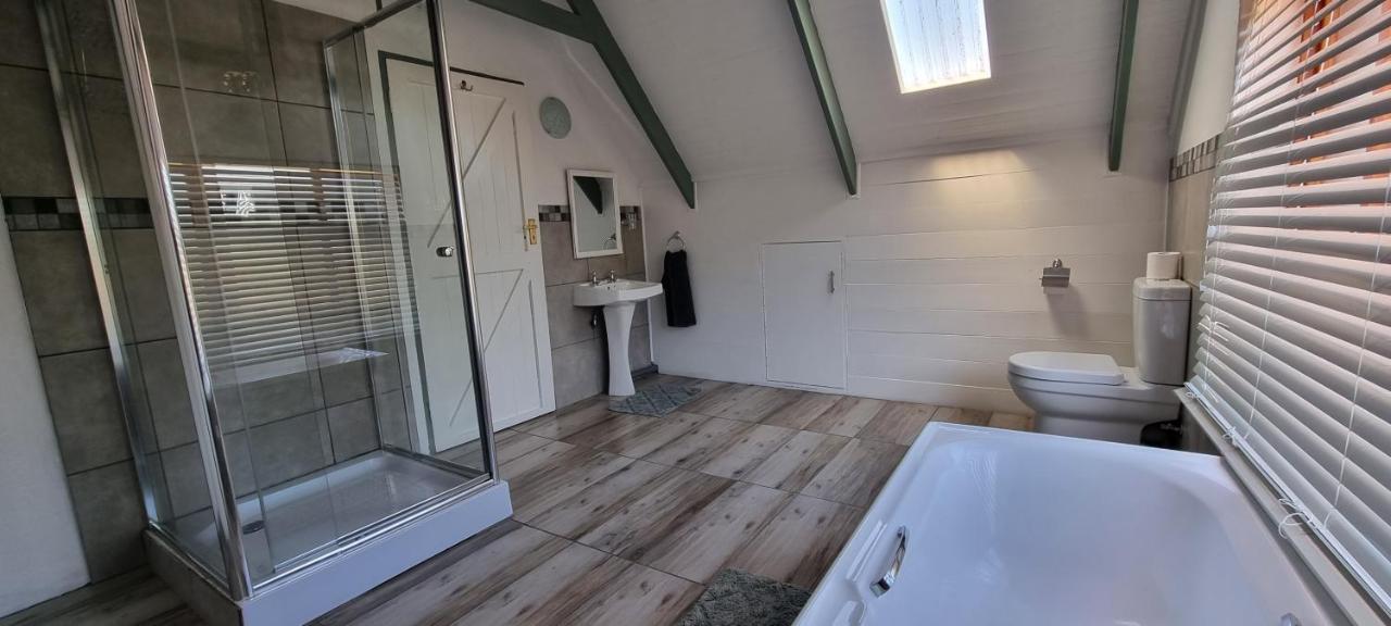 Dullvino Cottage No 15 At Critchley Dullstroom Esterno foto