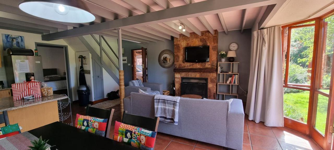 Dullvino Cottage No 15 At Critchley Dullstroom Esterno foto